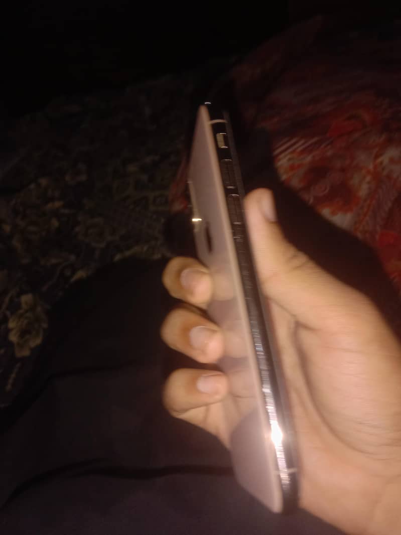 Apple iPhone XS 2