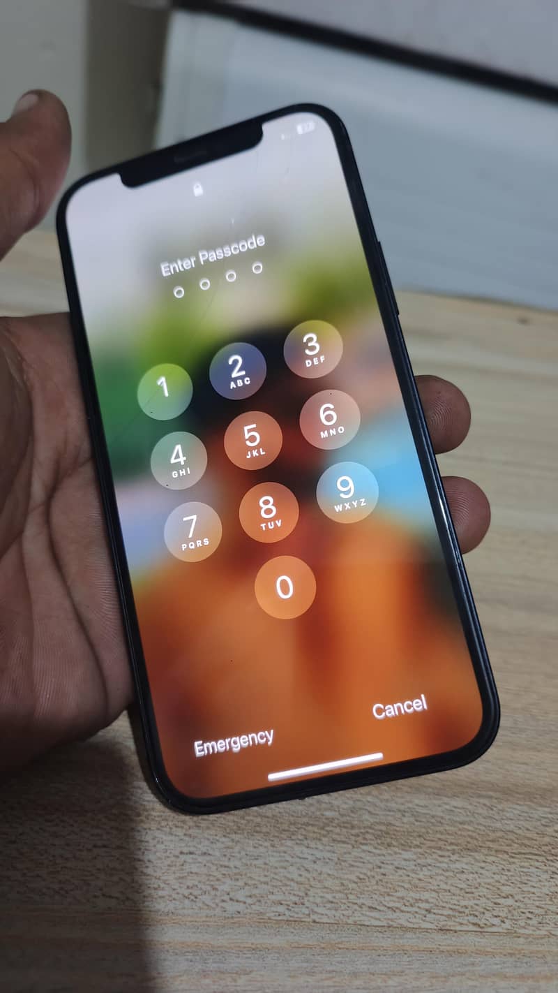 Apple iPhone 12 6