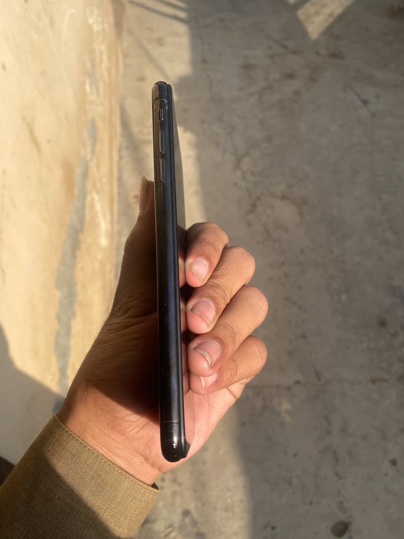 Apple iPhone XS Max 15