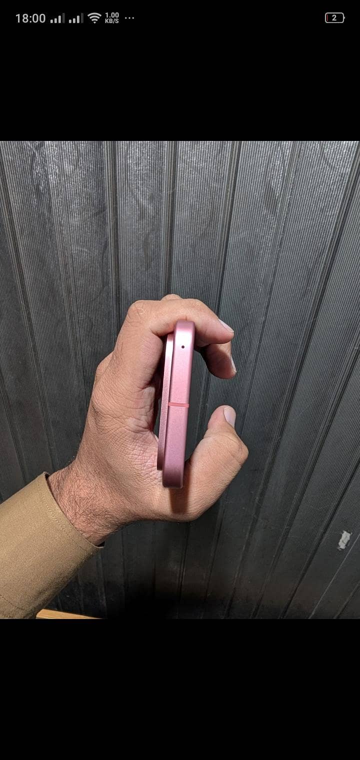 Google Pixel 9 4