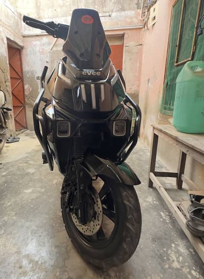 Evee Electric Scooty 10/10 Condition