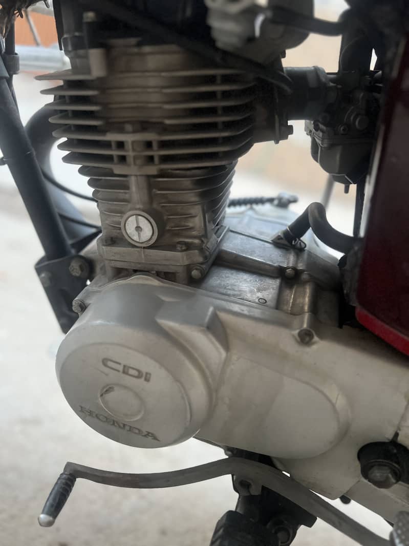 honada 125 2017 8