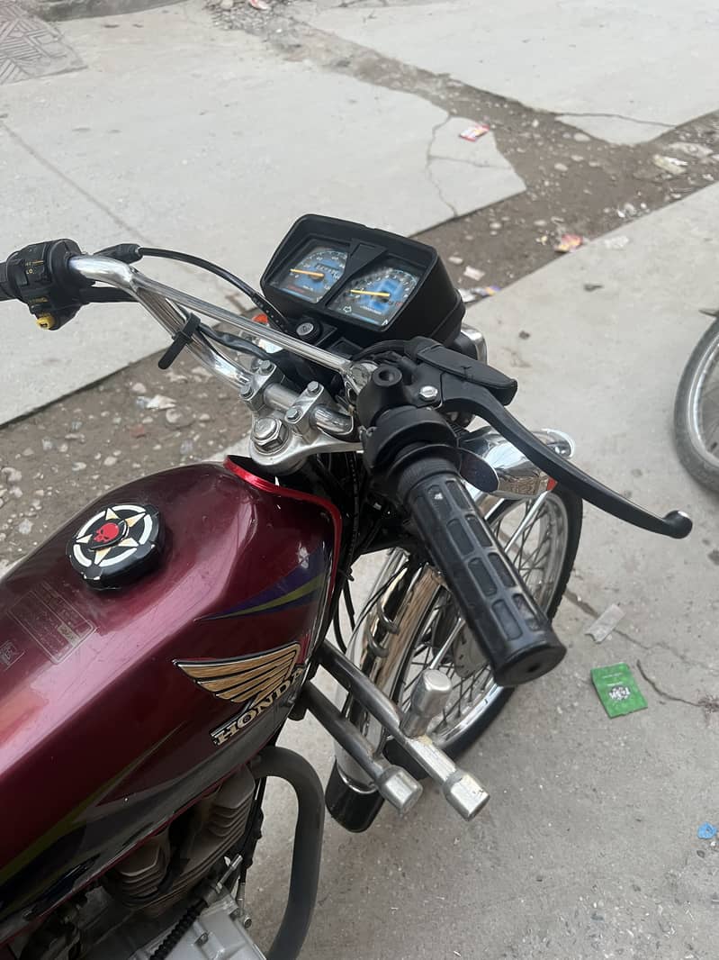 honada 125 2017 16