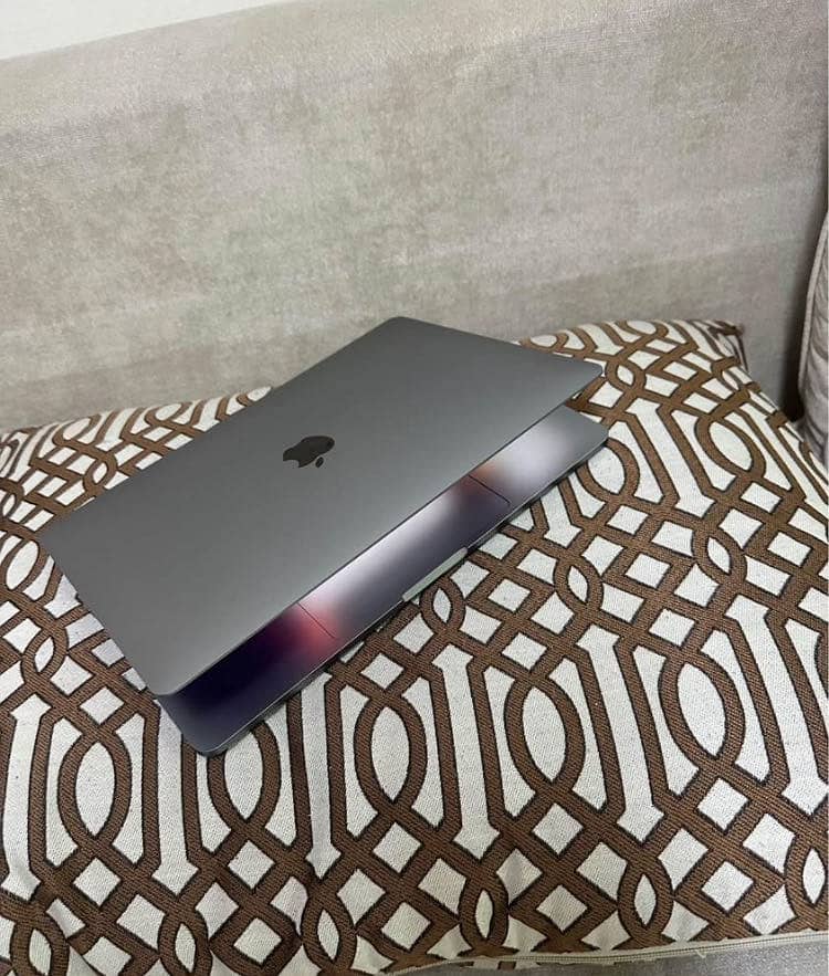 MacBook Pro M1 1