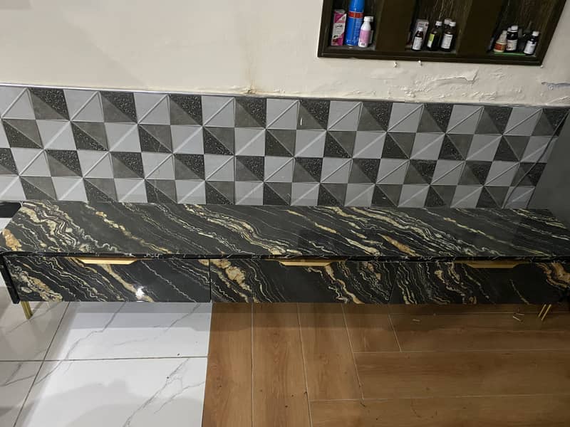 LED/LCD Stand/Rack 4