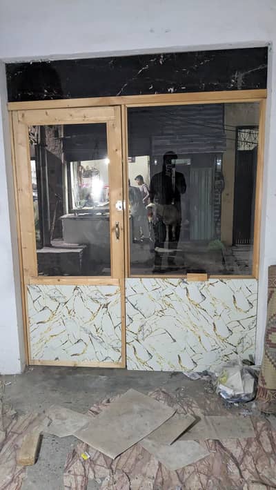 shop door