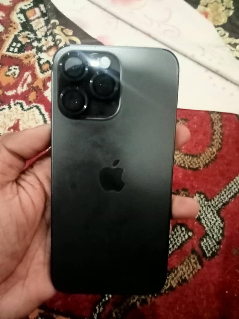 Apple iPhone 14 Pro 2