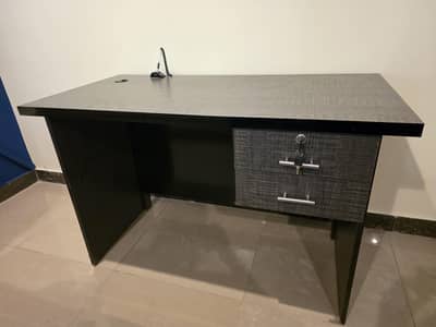 Study table for kids in elegant color