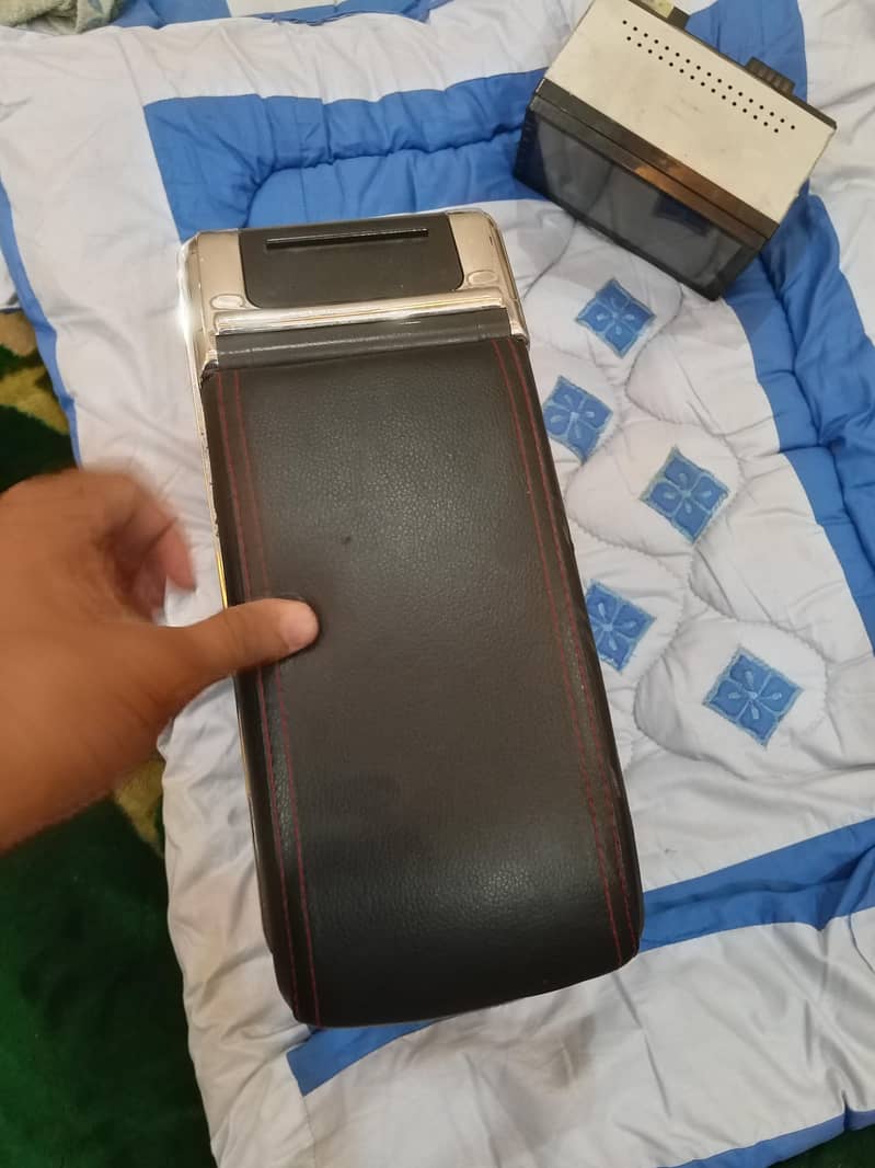 Console Box Available 0