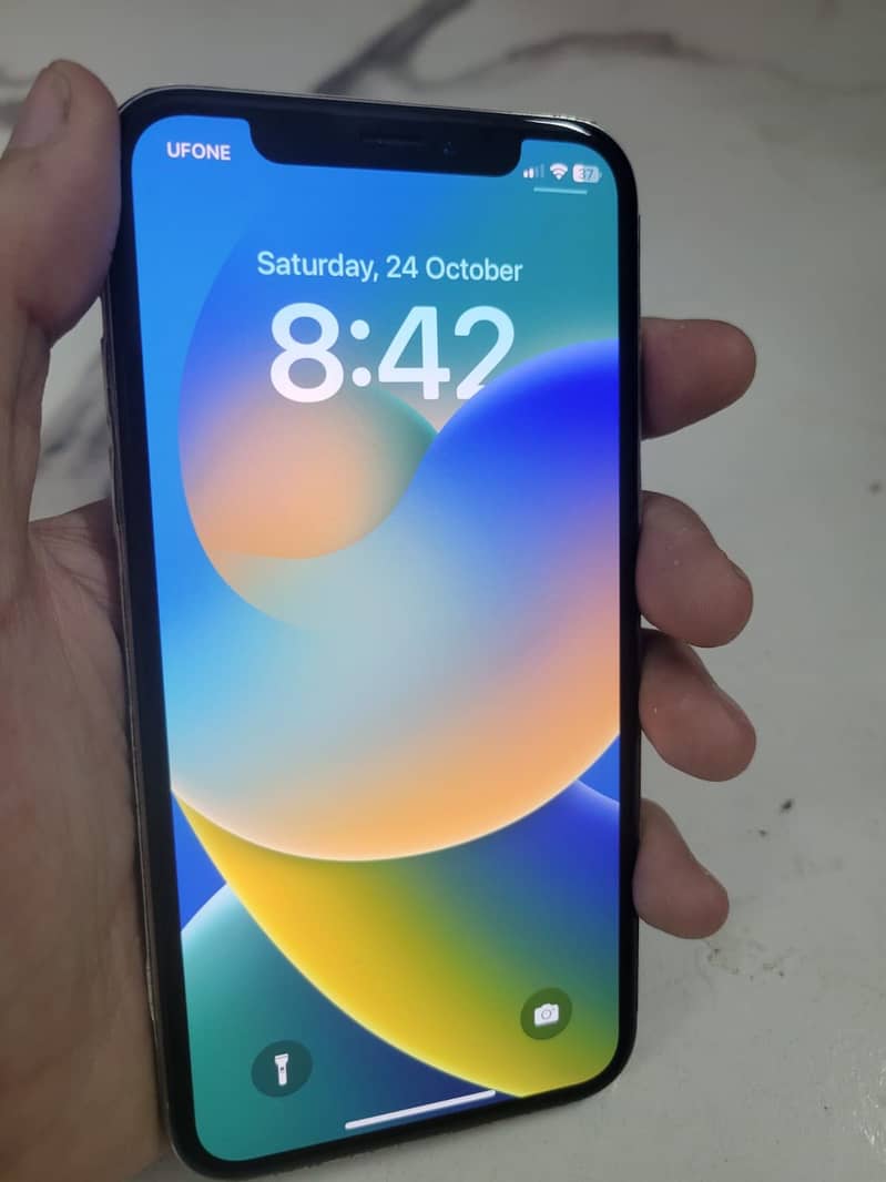 Apple iPhone X 3
