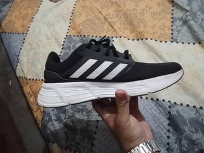 Original Adidas Galaxy 6 Shoes (Core Black / Cloud White) – Like New!