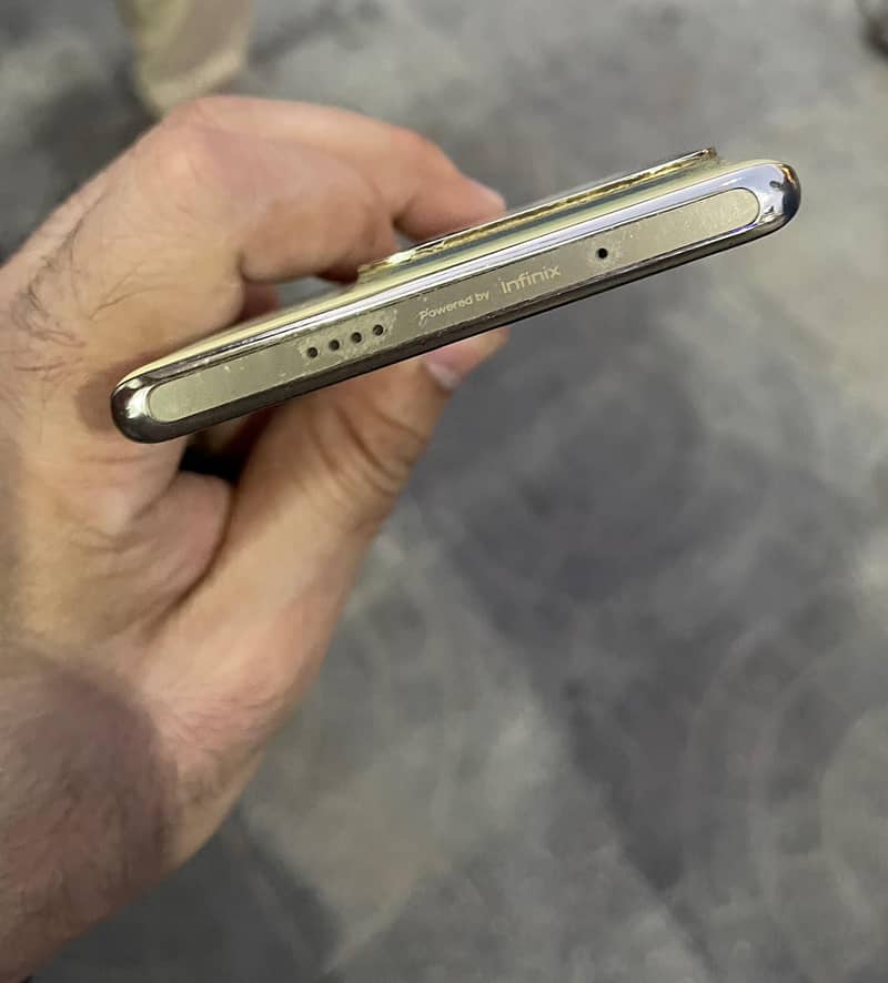 Infinix Zero 30 3