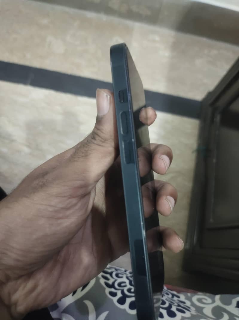 Apple iPhone 14 2