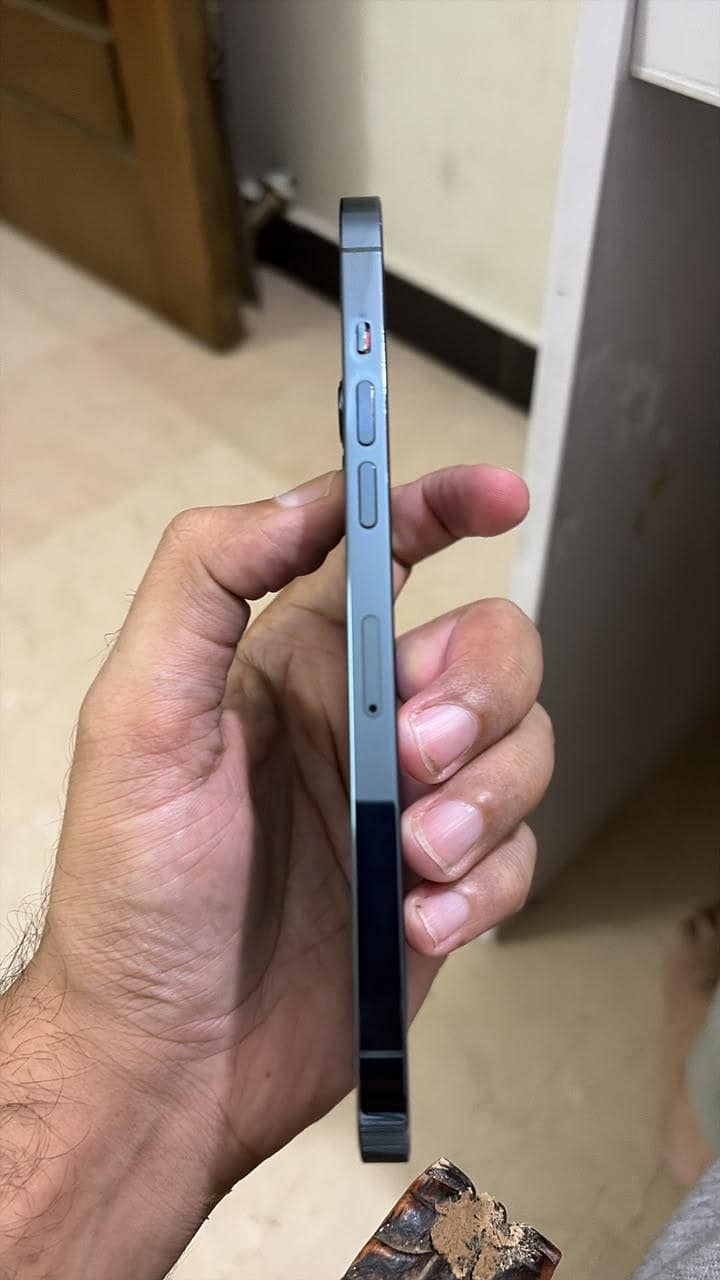 Apple iPhone 12 Pro Max 3