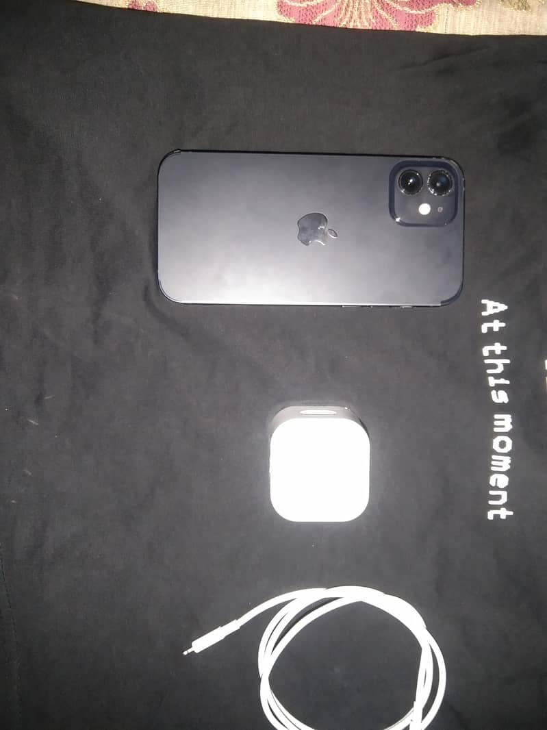 Apple iPhone 12 2