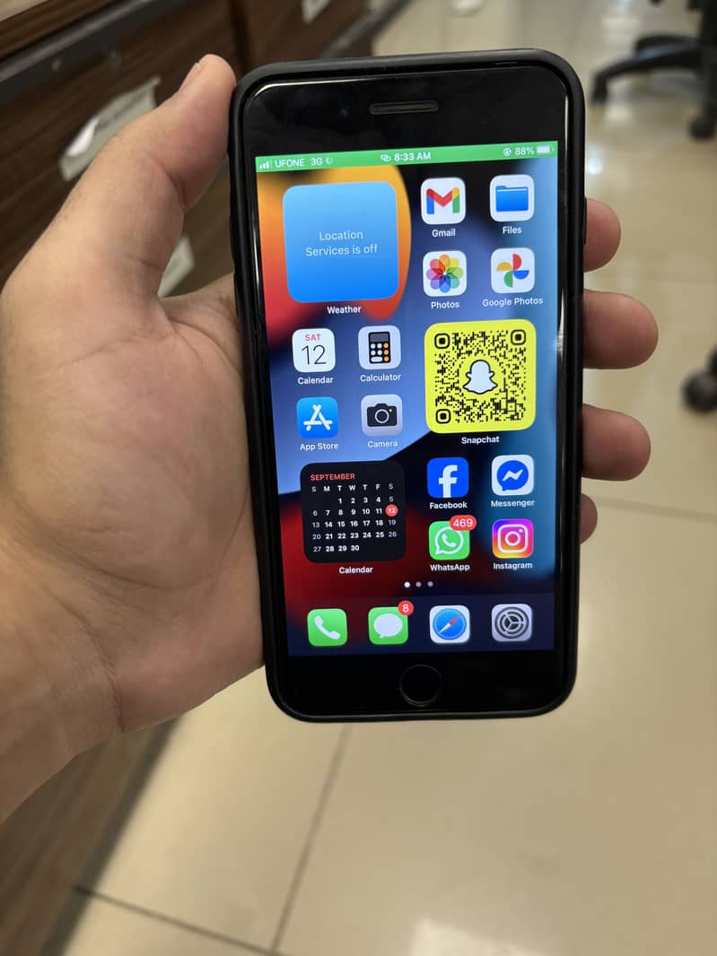 Apple iPhone 7 Plus 1