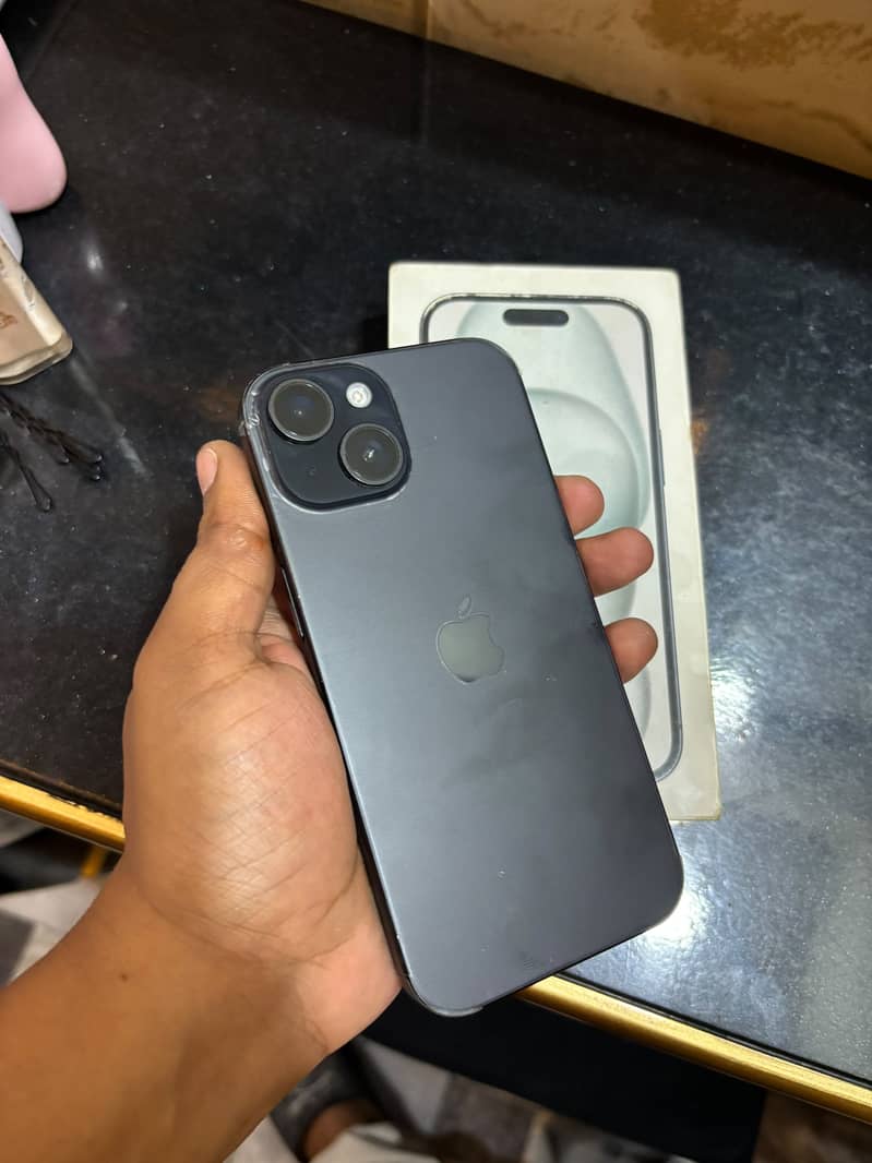 Apple iPhone 15 4