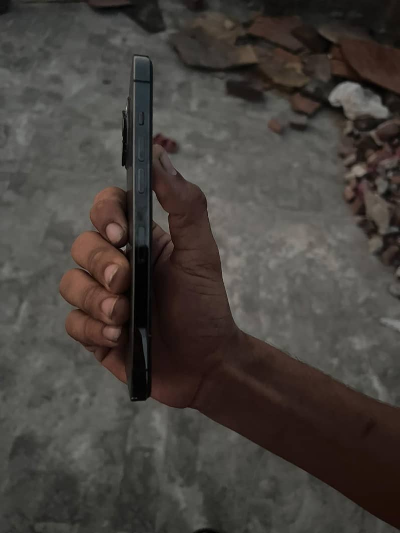 Apple iPhone 12 Pro Max 1