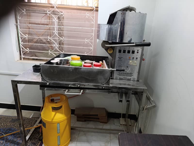 popcorn machine making setup 4