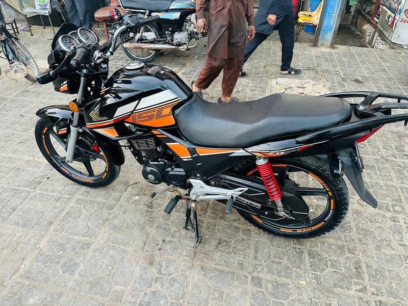 HONDA CB150F 0