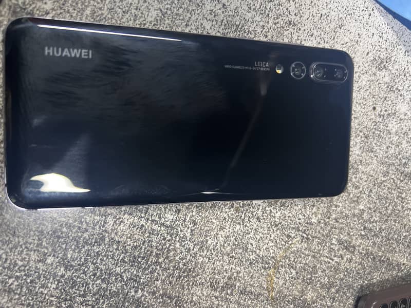 Huawei P20 Pro 0