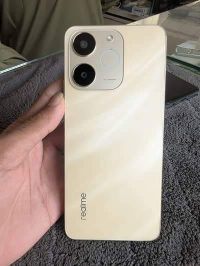 Realme note 70