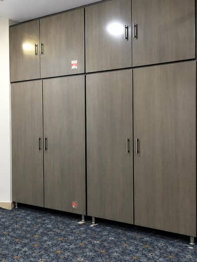 4 Portion Wooden Wardrobe / Cupboard - Detachable - 10/10 Condition