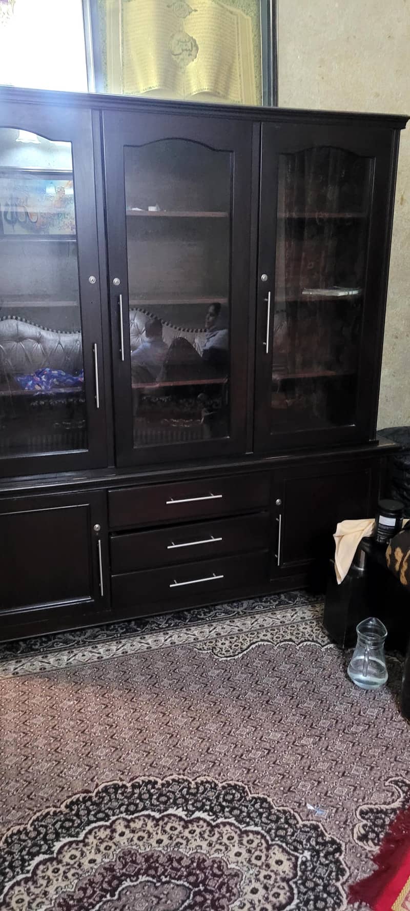 dressing table and display cabinet 1