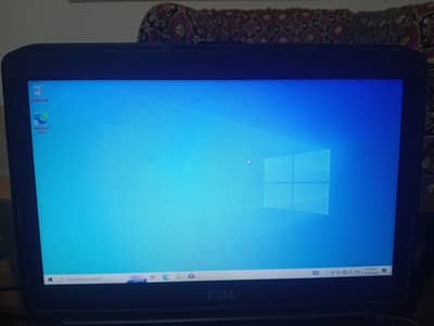 Dell laptop 4GB ram 320 GB hard core i3 2nd generation