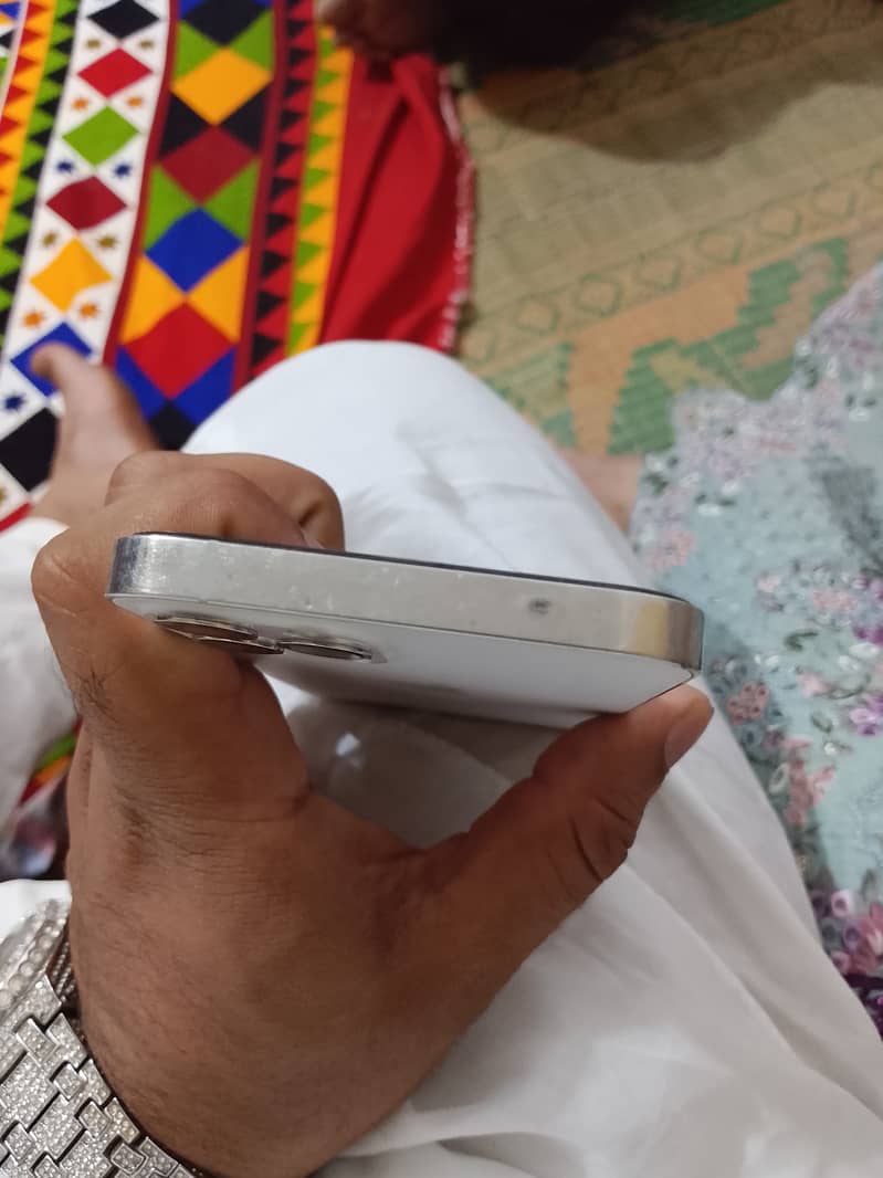 Apple iPhone 12 Pro 1