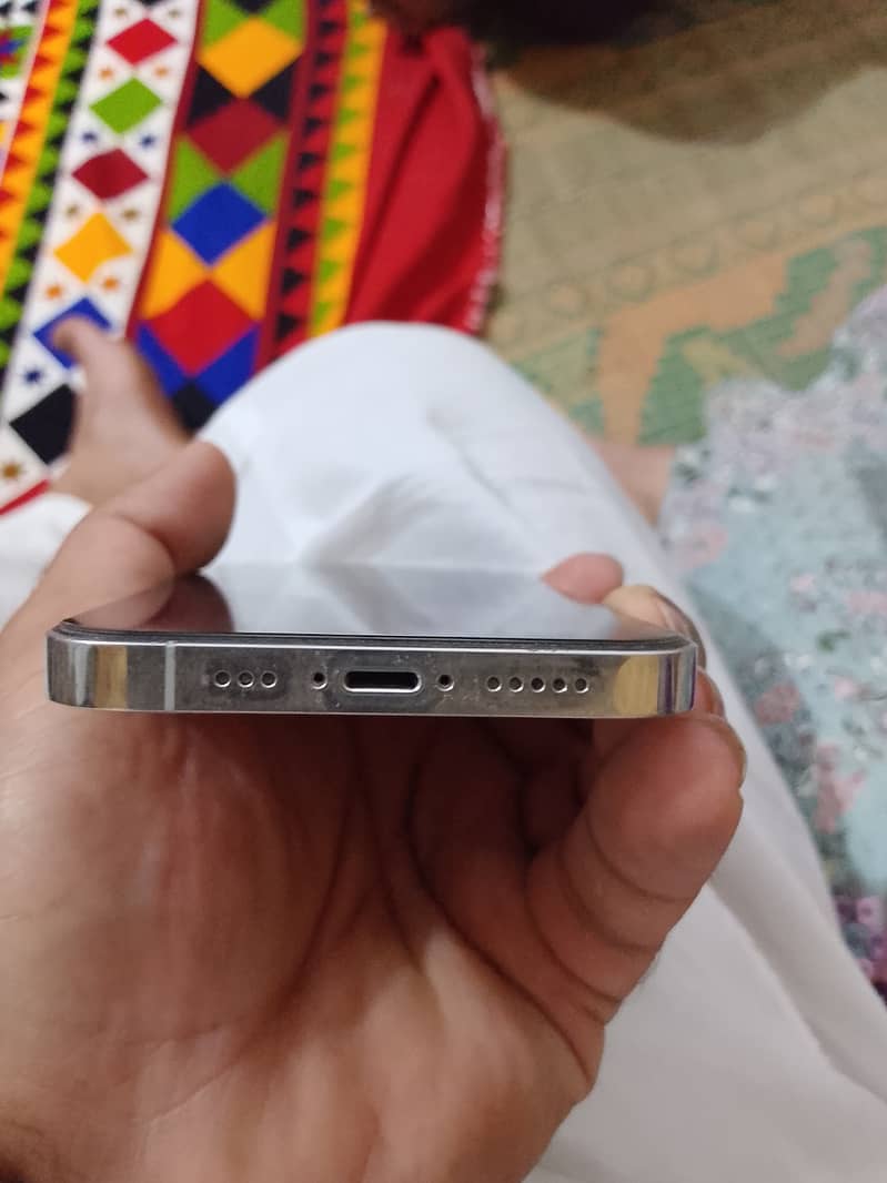 Apple iPhone 12 Pro 2