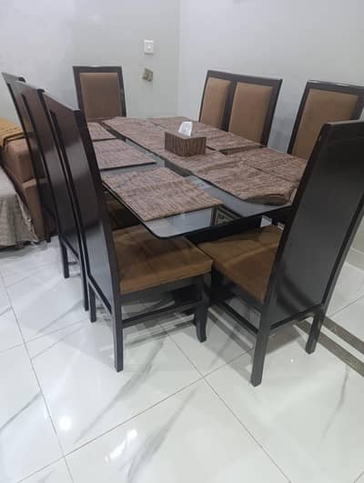 Dinning Table with 7 chairs