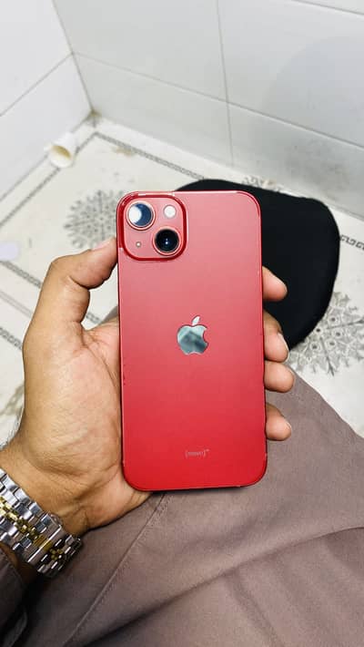 Apple iPhone 13