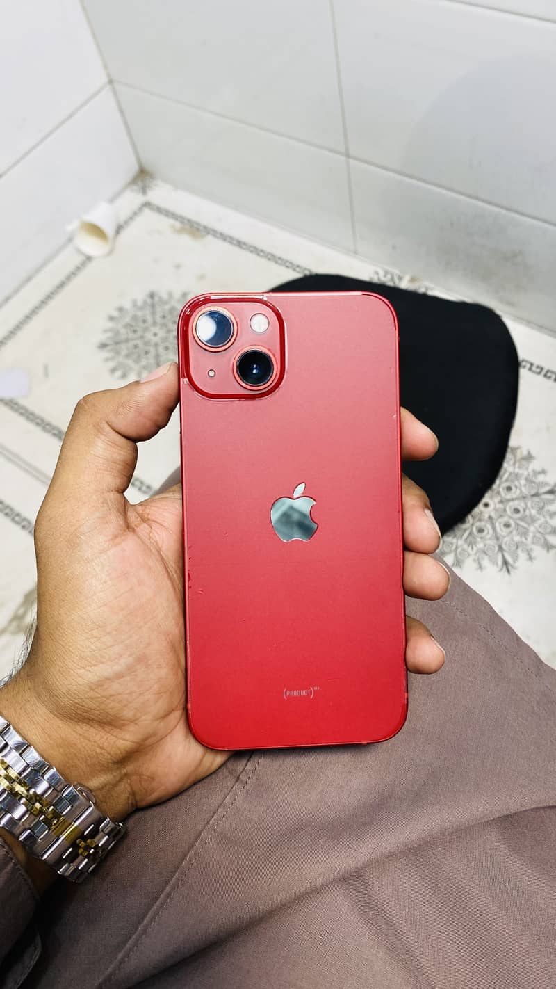 Apple iPhone 13 0
