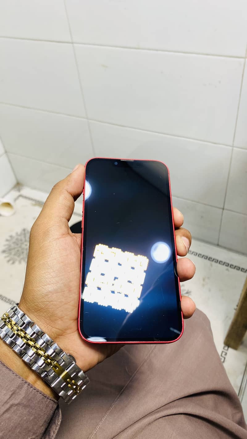 Apple iPhone 13 2