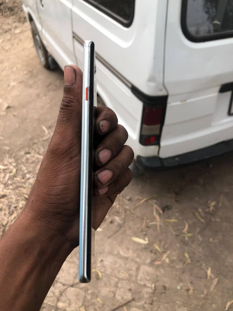 Tecno CAMON 40 Pro 5