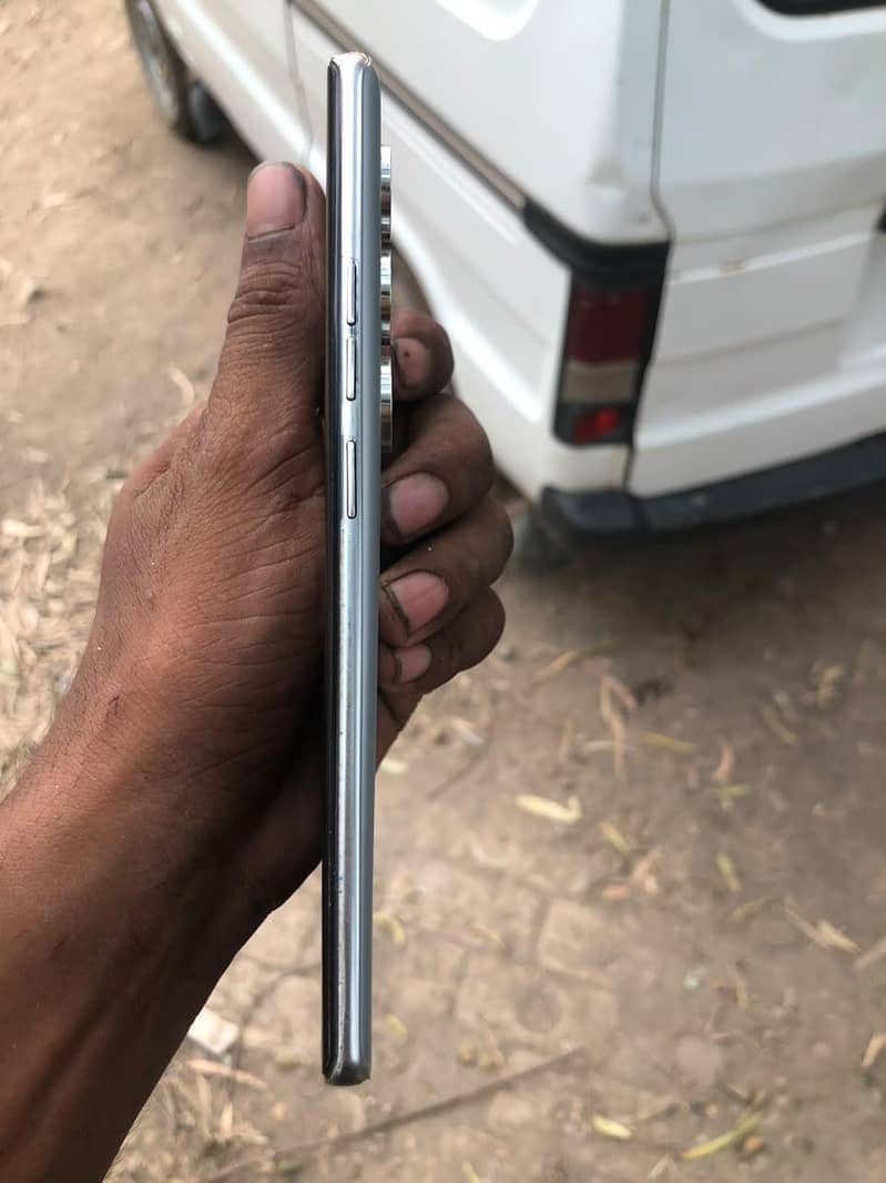 Tecno CAMON 40 Pro 6