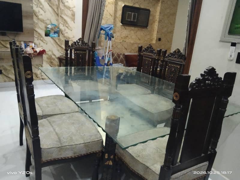 Dinning Table and chairs 3