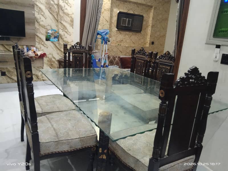 Dinning Table and chairs 4