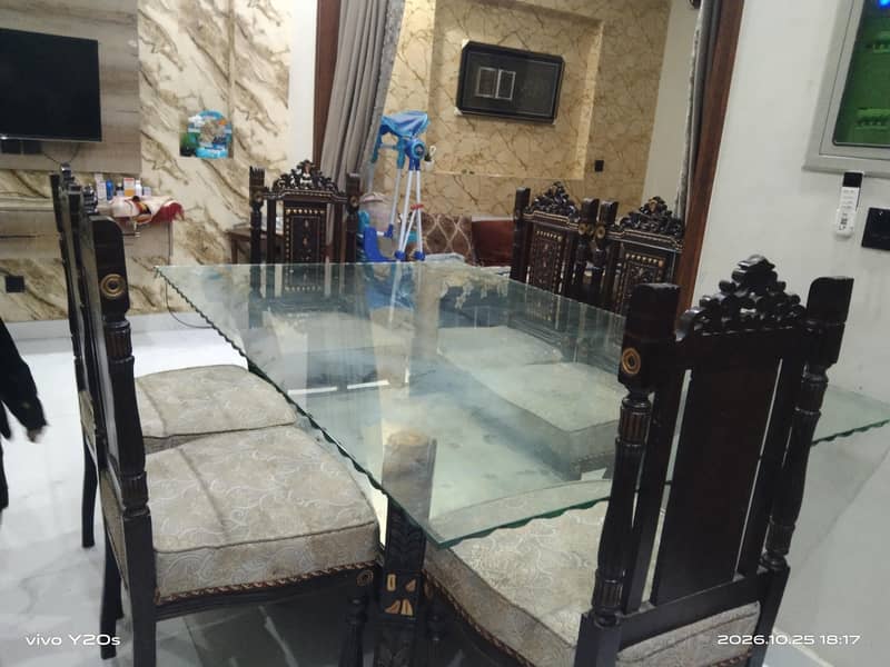 Dinning Table and chairs 6
