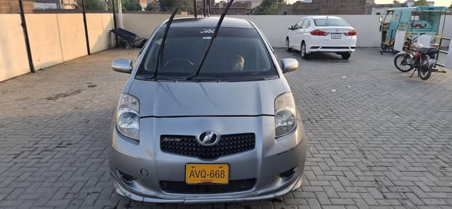 Toyota Vitz 2006