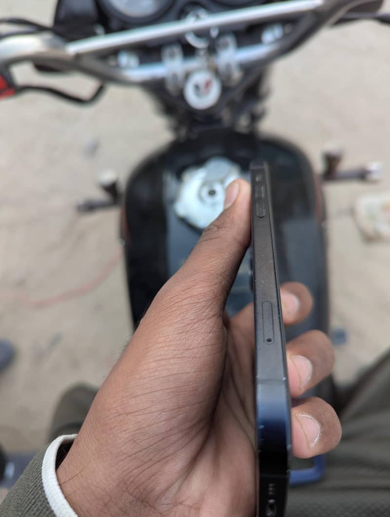 Iphone 12 2