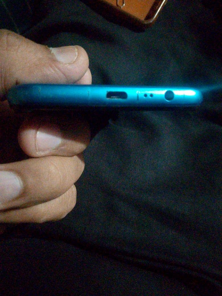 Realme C25Y 4