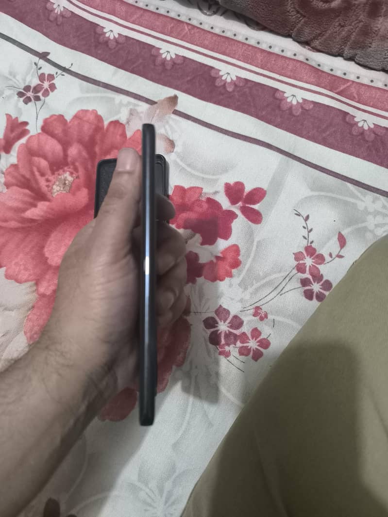 Xiaomi 13 Lite 4