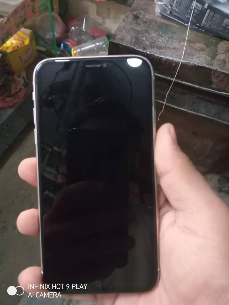 Apple iPhone 11 3