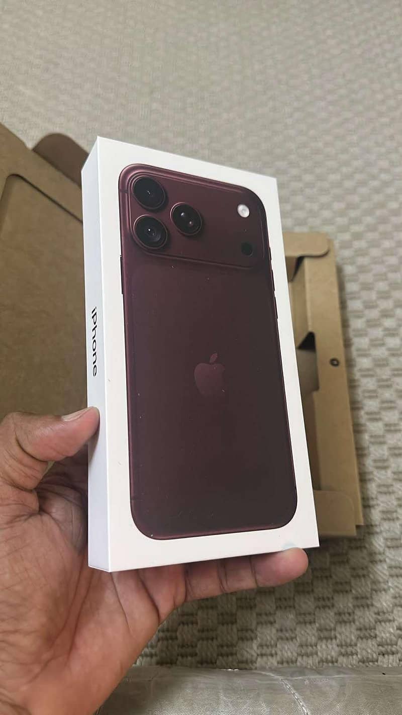 Apple iPhone 18 Pro Max 1