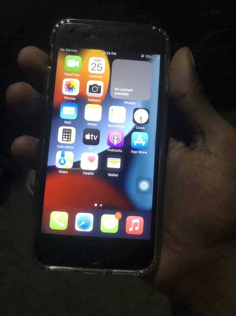 Apple iPhone 7 2