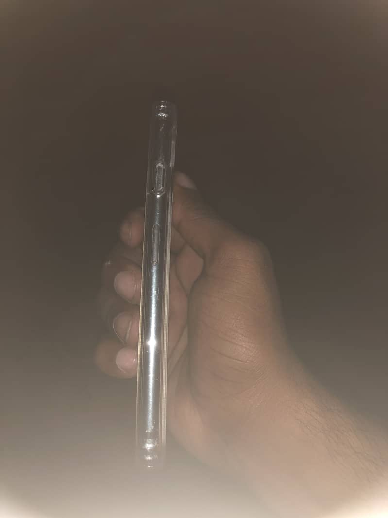 Apple iPhone 7 4