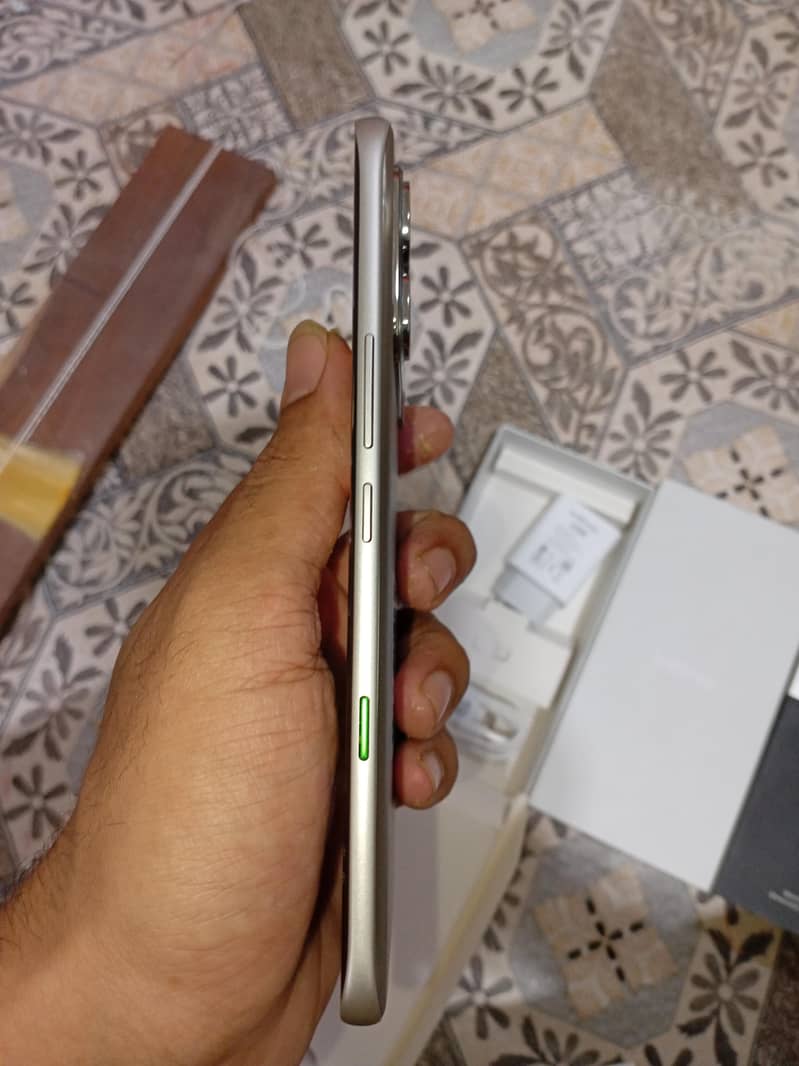 Infinix note edge 5g 2