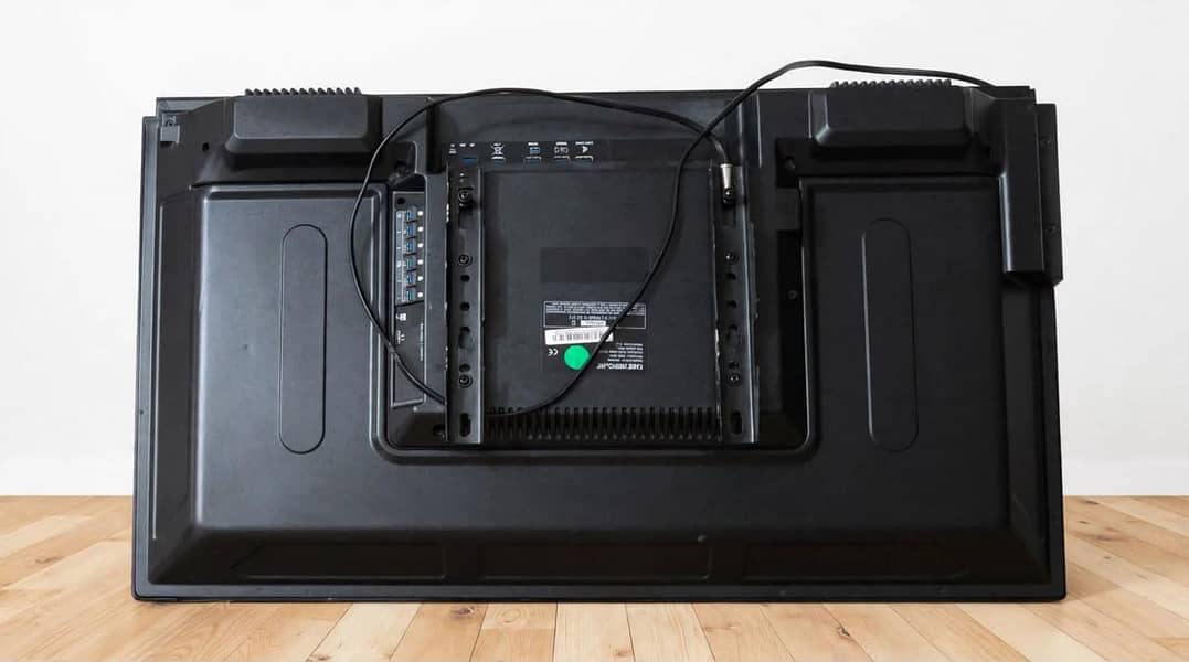 LED TV 1
